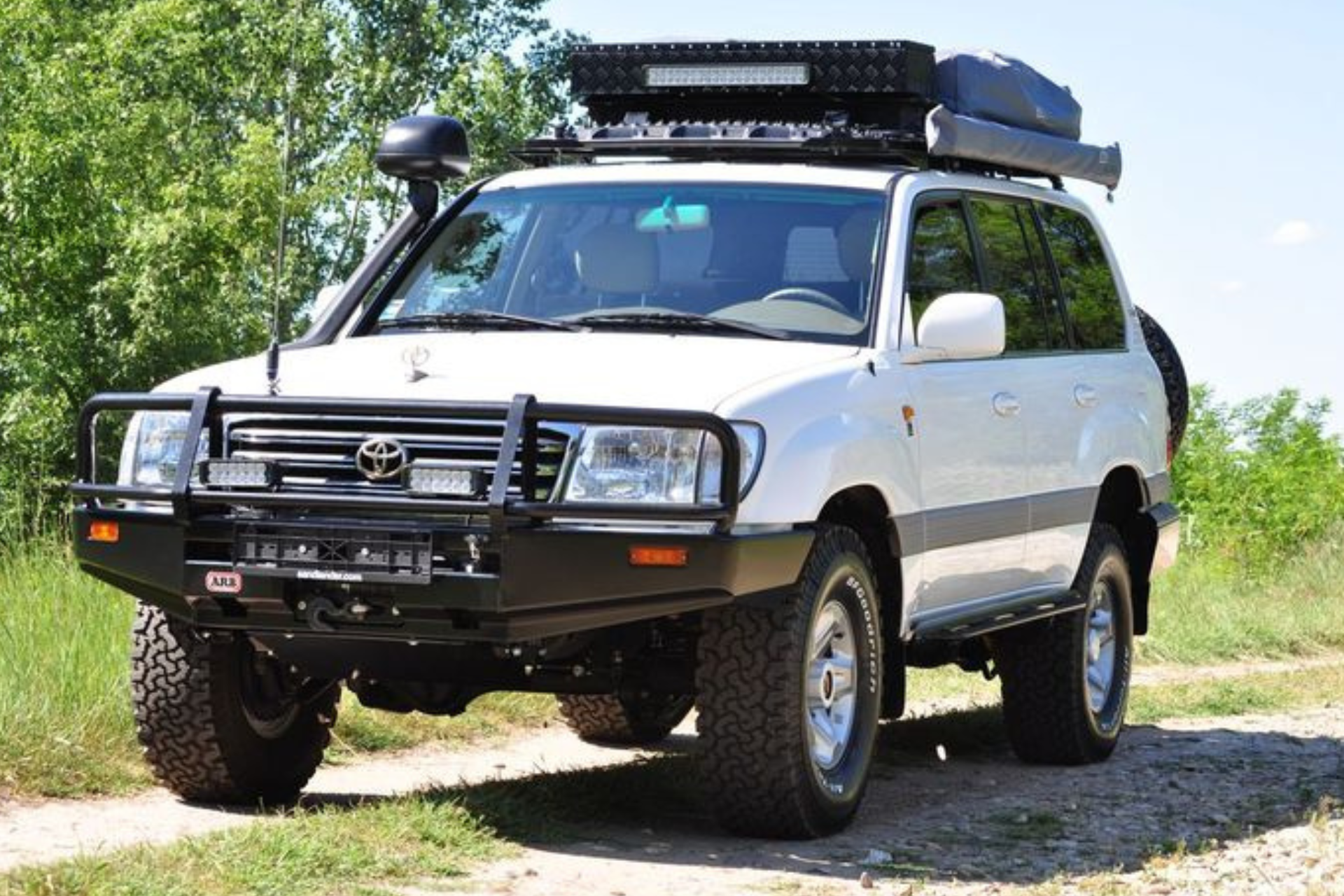 Land cruiser GX hire Uganda