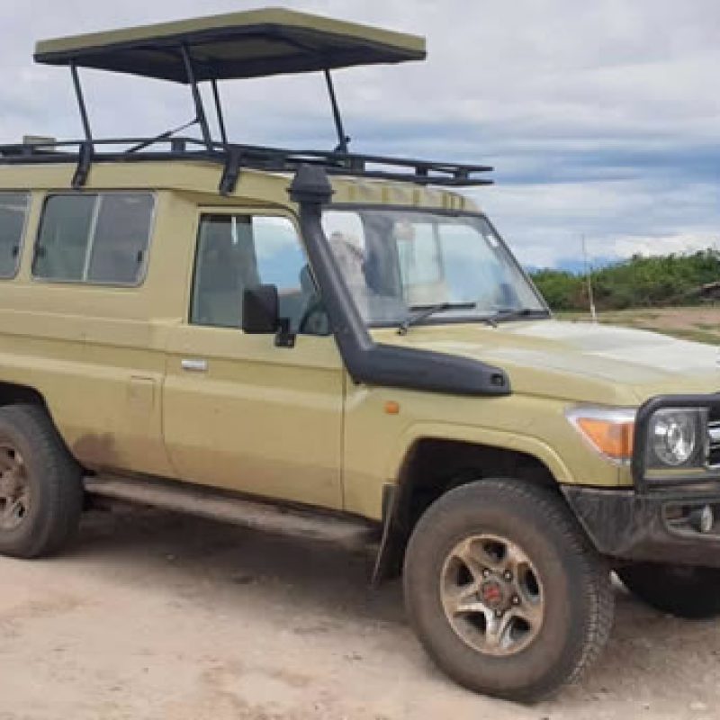 car hire Uganda from Netherlands